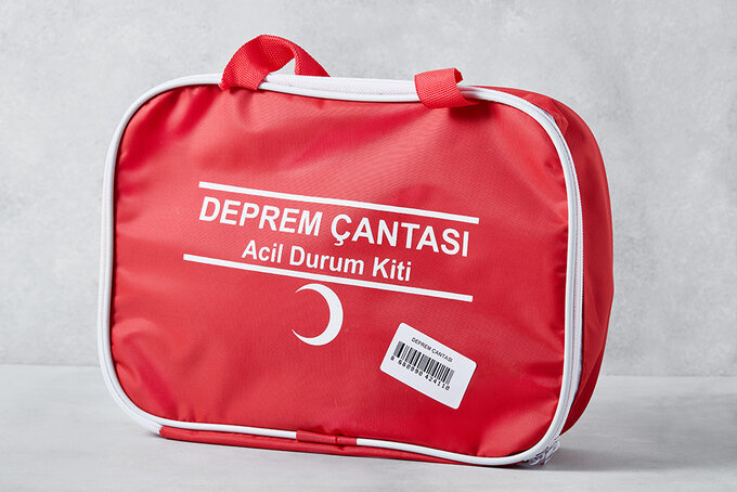 Deprem Çantasi