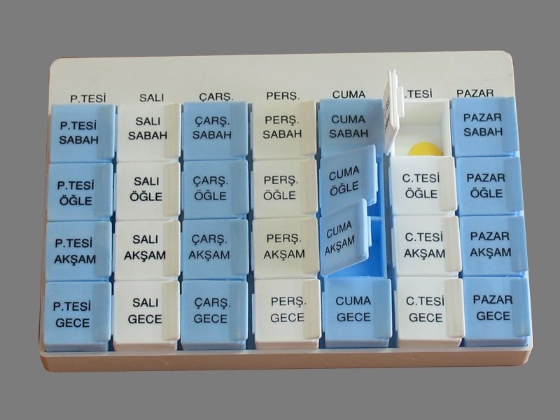 İlaç kutusu Haftalik- 28 Gözlü